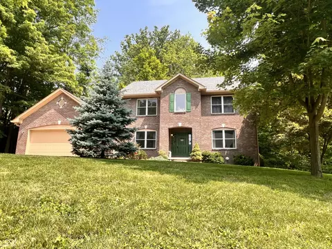 2002 Grey Fox Ct, Martinsville, IN 46151