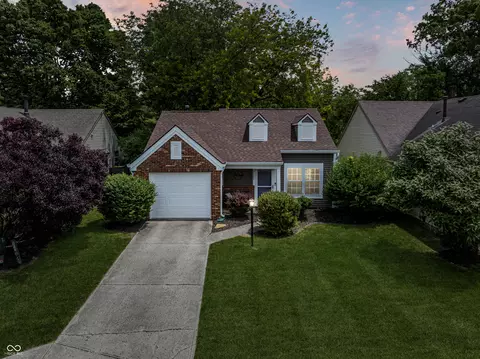 9700 River Oak Ln E, Fishers, IN 46038