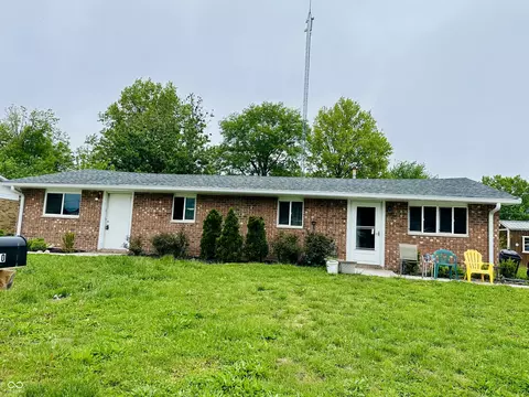 80-82 Magnolia St, Martinsville, IN 46151