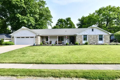7242 Highburry Dr, Indianapolis, IN 46256