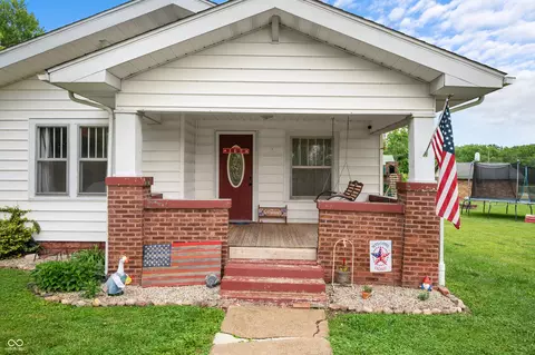 11780 S Hoover St, Clinton, IN 47842