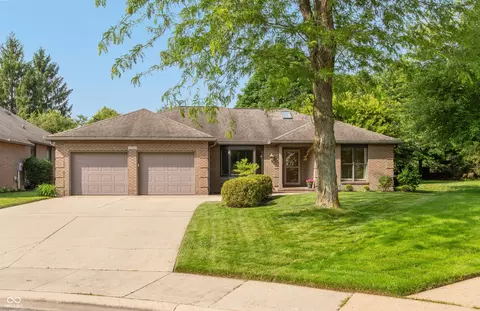 1220 Pintail Ct, Columbus, IN 47201