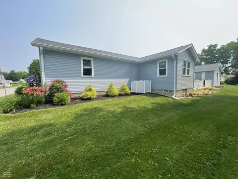 304 E Wayne St, Spencer, IN 47460 photo 4