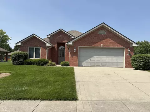 5148 Constitution Ct, Columbus, IN 47203