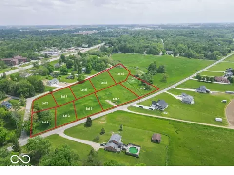 2 Meadowbrook Dr, New Castle, IN 47362