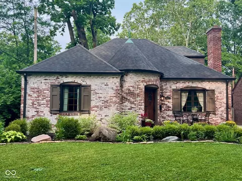 5677 Carrollton Ave, Indianapolis, IN 46220