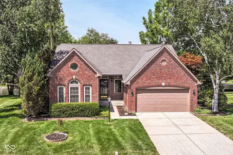 10555 Beacon Ln, Indianapolis, IN 46256
