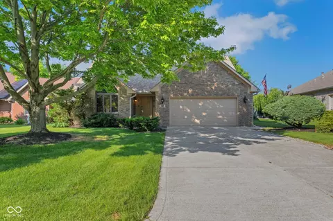 716 Royal Troon Ct, Avon, IN 46123