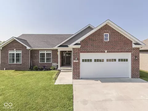 5755 Victory Dr, Columbus, IN 47203