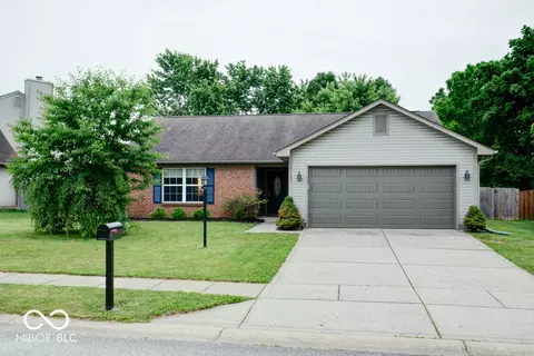 12157 Longstraw Dr, Indianapolis, IN 46236