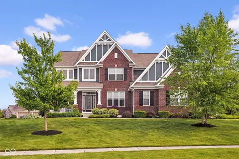 1313 Brentford Ln, Greenwood, IN 46143