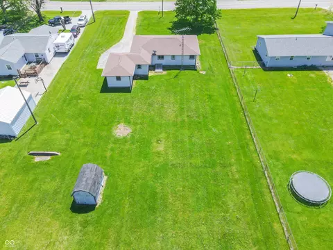 3168 E Brown Rd, New Castle, IN 47362 photo 4