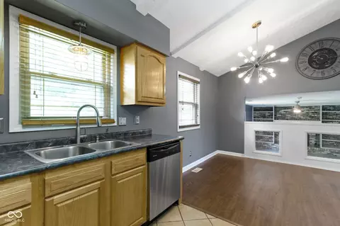 4718 Dancer Dr, Indianapolis, IN 46237 photo 14