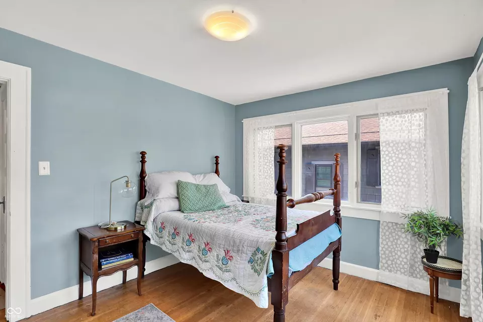 Bedroom - 140 W Hampton Dr, Indianapolis, IN 46208 photo 1 of 8