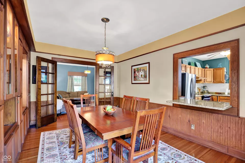 Dining - 140 W Hampton Dr, Indianapolis, IN 46208 photo 4 of 4
