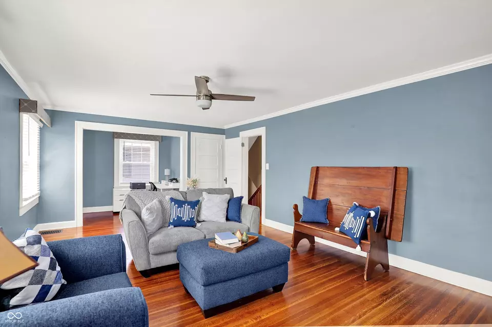 Living - 140 W Hampton Dr, Indianapolis, IN 46208 photo 6 of 6