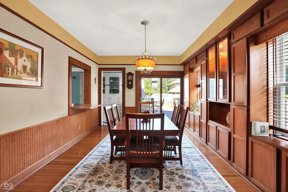 Dining - 140 W Hampton Dr, Indianapolis, IN 46208 photo 1 of 4