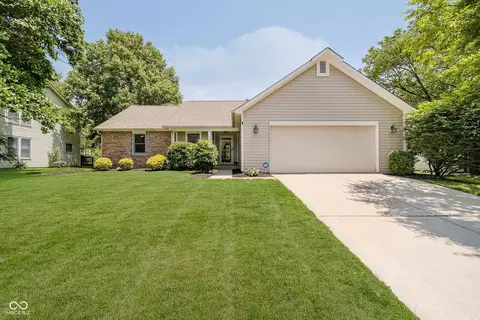 9363 Hadway Dr, Indianapolis, IN 46256