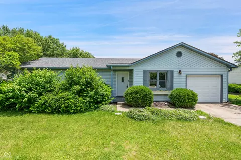 5380 Collett Dr E, Camby, IN 46113