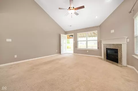 1412 Huntzinger Blvd, Pendleton, IN 46064 photo 4