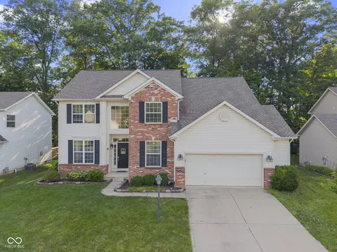 6412 Timber Leaf Ln, Indianapolis, IN 46236