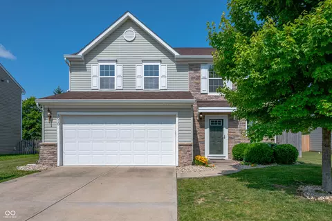 3010 Underwood Ct, Whiteland, IN 46184