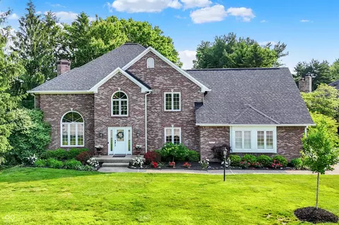 1898 Corniche Dr, Zionsville, IN 46077