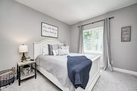 Bedroom - 6940 Mockernut Ct, Plainfield, IN 46168 photo 5 of 11