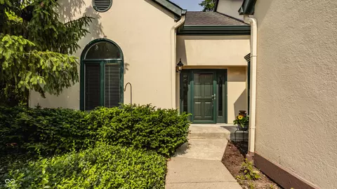 4428 Edinburgh Pt, Indianapolis, IN 46228
