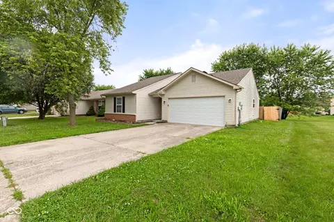 6227 Long River Ln, Indianapolis, IN 46221