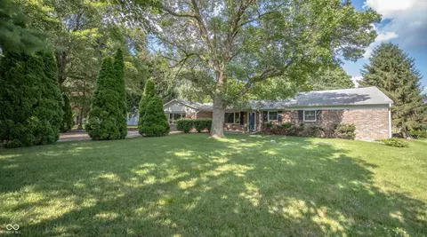 3203 S Leonard Rd, New Palestine, IN 46163