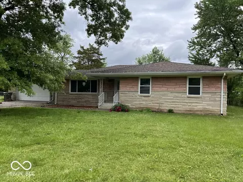 8045 Briarwood Dr, Indianapolis, IN 46227
