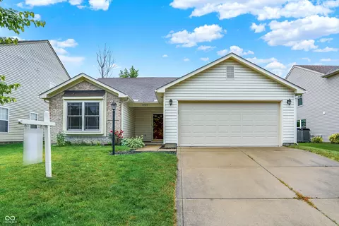 15523 Follow Dr, Noblesville, IN 46060