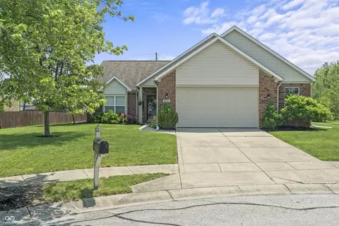 6529 Lakesedge Dr, Indianapolis, IN 46237