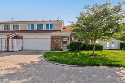 1510 Dominion Dr, Zionsville, IN 46077