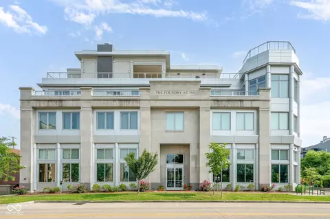 304 W Kirkwood Ave #307, Bloomington, IN 47404