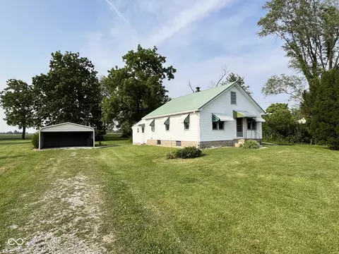 10152 E County Rd 275 N, Seymour, IN 47274