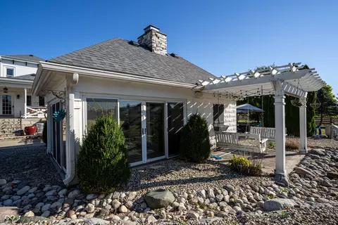 Exterior - 115 W State Road 38, Pendleton, IN 46064 photo 9 of 20