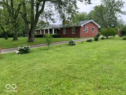 1101 E 25th St, Muncie, IN 47302