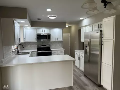 Kitchen - 1101 E 25th St, Muncie, IN 47302 photo 1 of 2