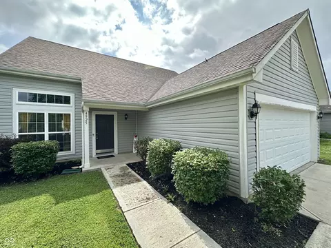4925 Chip Shot Ln, Indianapolis, IN 46235
