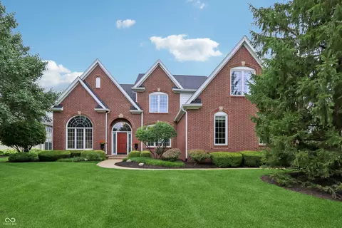10886 Hamilton Pass, Fishers, IN 46037