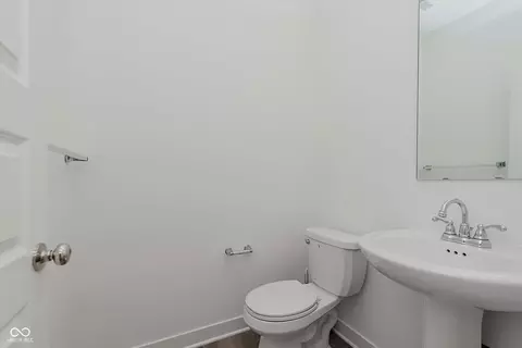 Bath - 848 Holmdale Dr, Indianapolis, IN 46239 photo 3 of 3