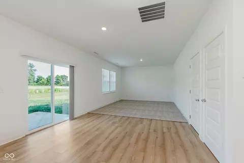 Living - 848 Holmdale Dr, Indianapolis, IN 46239 photo 3 of 5