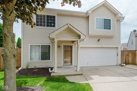 565 Cembra Dr, Greenwood, IN 46143