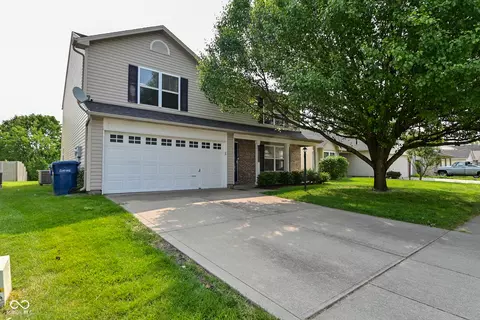 15524 Follow Dr, Noblesville, IN 46060