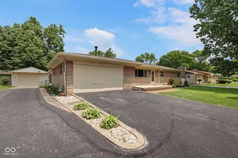 406 W Mcgregor Rd, Indianapolis, IN 46217