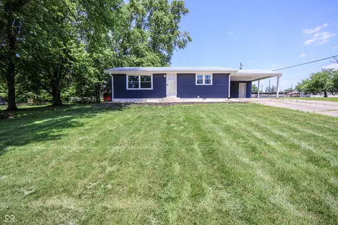 414 South St, Hope, IN 47246