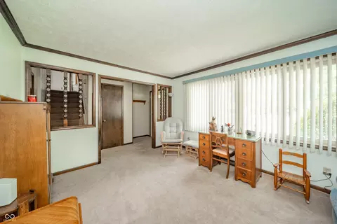 Living - 1111 Pendle Hill Ave, Pendleton, IN 46064 photo 2 of 3