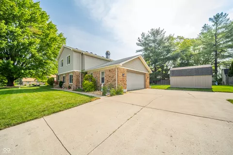 Exterior - 1111 Pendle Hill Ave, Pendleton, IN 46064 photo 2 of 4